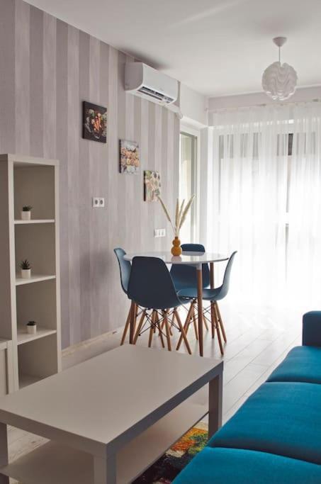 Appartement 3 Dream Apartmant 3+Parcare Gratuita à Oradea Extérieur photo